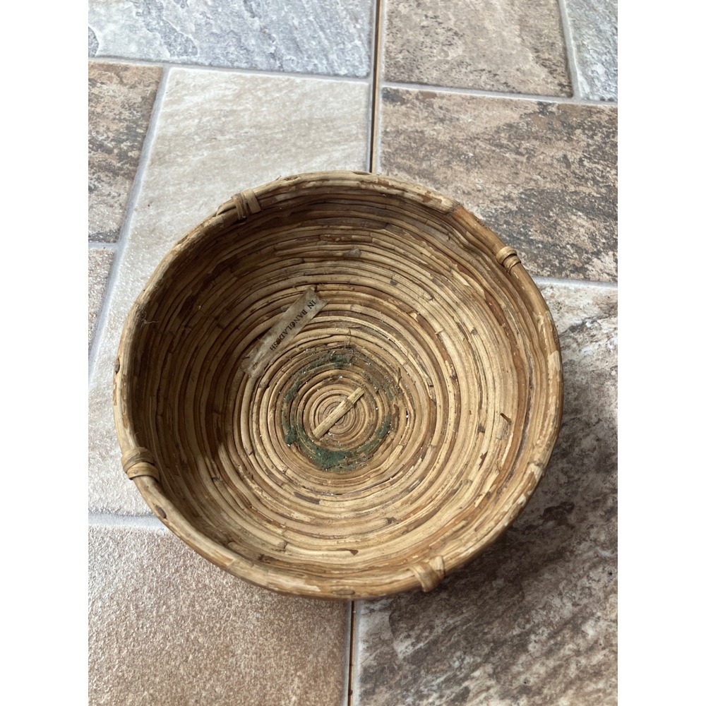 Vintage Handwoven Round Wicker Basket Bowl Natural Reed Bangladesh 7 Inch Boho